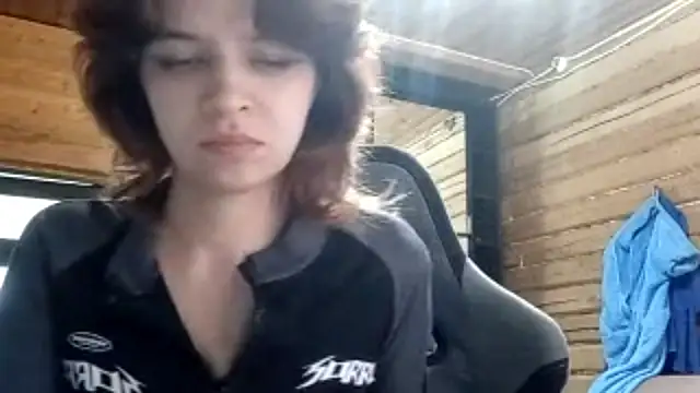 LowkeyIndigo webcam