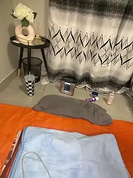 Nicole_bash webcam
