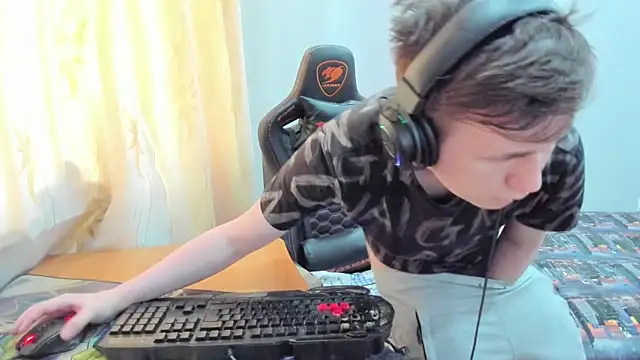 iliaskrislove webcam