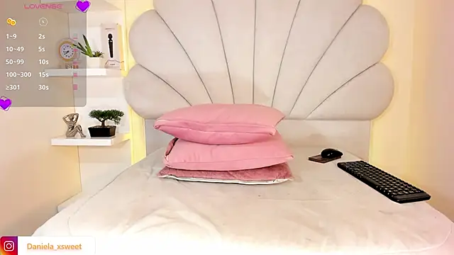 Danielaangelina webcam