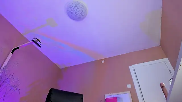KaylaLaine webcam