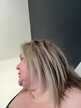 MikyVesela webcam