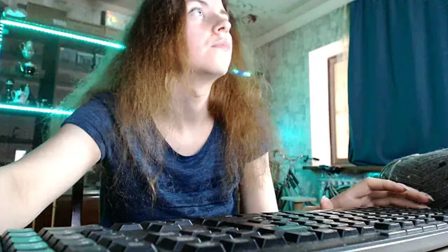 pa1e_pr1ncess - Pa1e_pr1ncess's free webcam