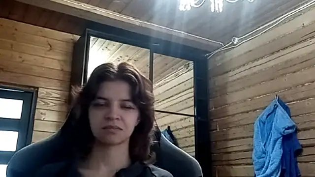 LowkeyIndigo webcam