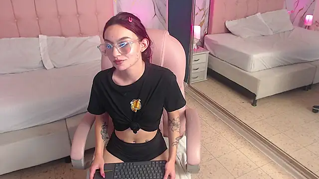 Red_kytty6 webcam