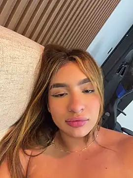 jenn_fit from StripChat is Freechat
