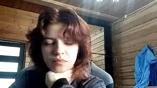LowkeyIndigo webcam