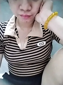 Girl_lovebaby webcam