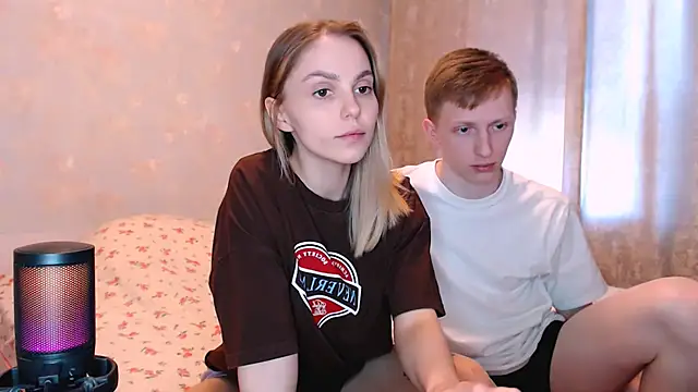 juliaanddima webcam