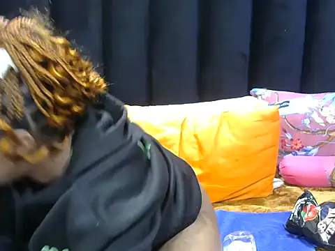 Pearl_00 webcam