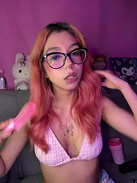 Valen-Foxx1 webcam