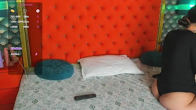 VallerieJones webcam