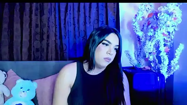 linda_zaam83866 webcam