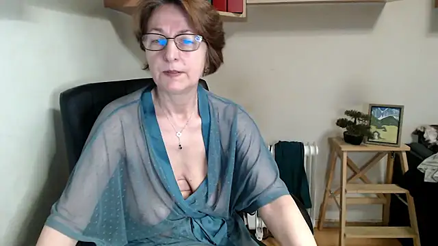 katemodel webcam