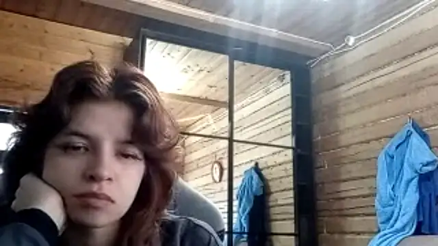 LowkeyIndigo webcam