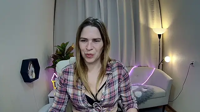 TessaDaybreak webcam