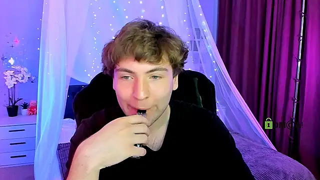 joseph_bear_ webcam