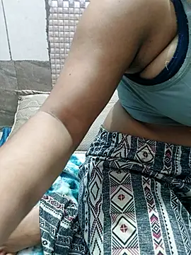 Aashiya_khan0 webcam