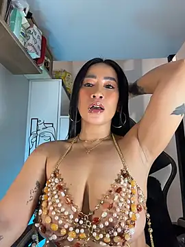 AsianMilfSheryl
