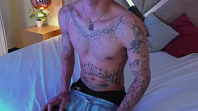 Enzo_Hunter webcam