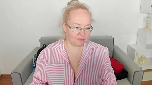 ViolaSmithh webcam