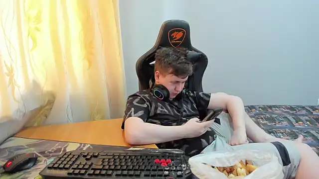 iliaskrislove webcam
