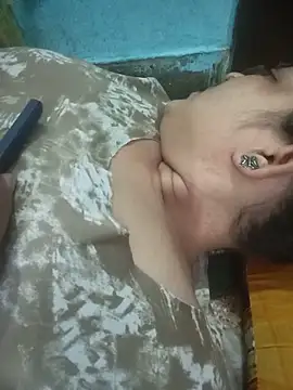 Priya_089 webcam