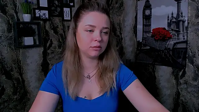 NicoleAura webcam