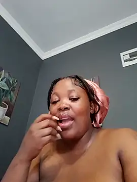 SWEETDOLLY29XX webcam