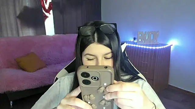 KisaModel webcam