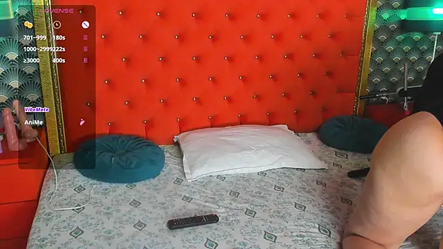 VallerieJones webcam
