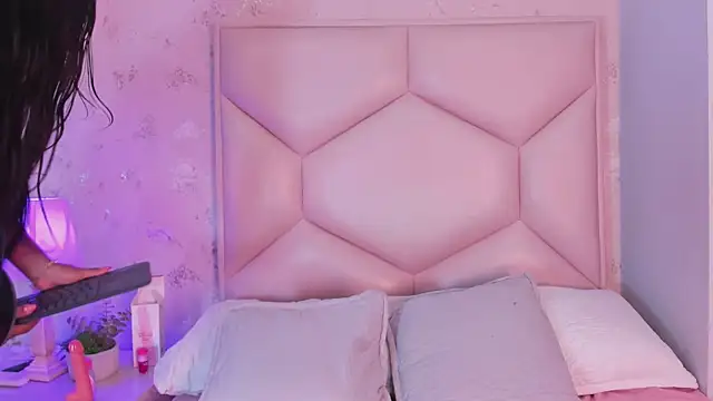 Nasly_Moore webcam