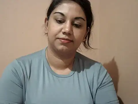 bellachow10 webcam