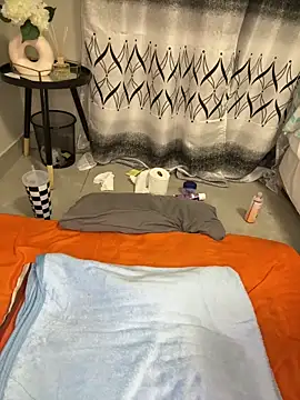 Nicole_bash webcam