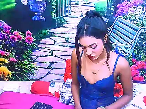 IndianPretty14u2Luv webcam