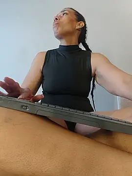 KarolVIPXXX webcam