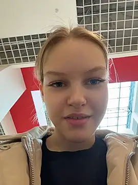 AshleyMur webcam