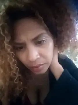 SolashLitzy_Curly webcam
