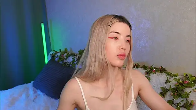 LindaThackerr webcam