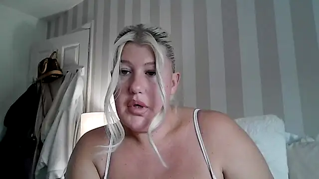 Lexi_Laura