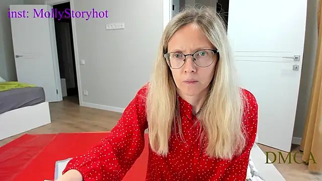 MollyStory webcam