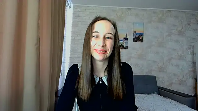 Anika_bloom webcam