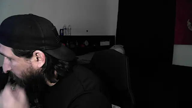 DevilPup75_ webcam