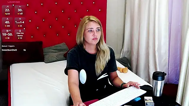 MellanieBliss webcam