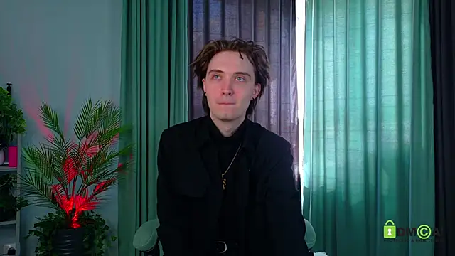 Low_Key_Heat webcam
