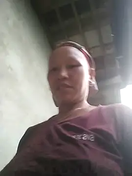 celine-33 webcam