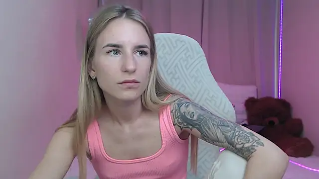 DeboraHorny webcam