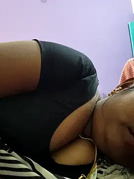 yamini1431 webcam