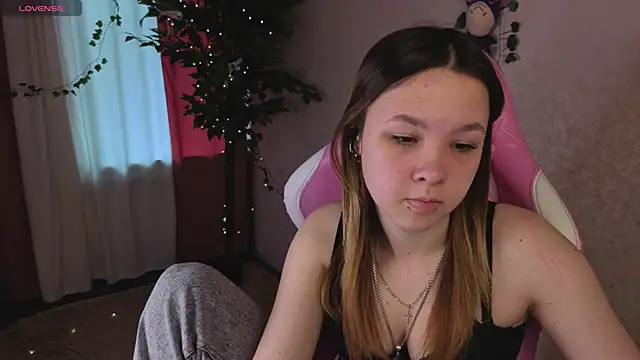 Lori_Bllossom webcam