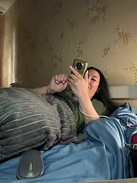 Naughtbaby_2025 webcam